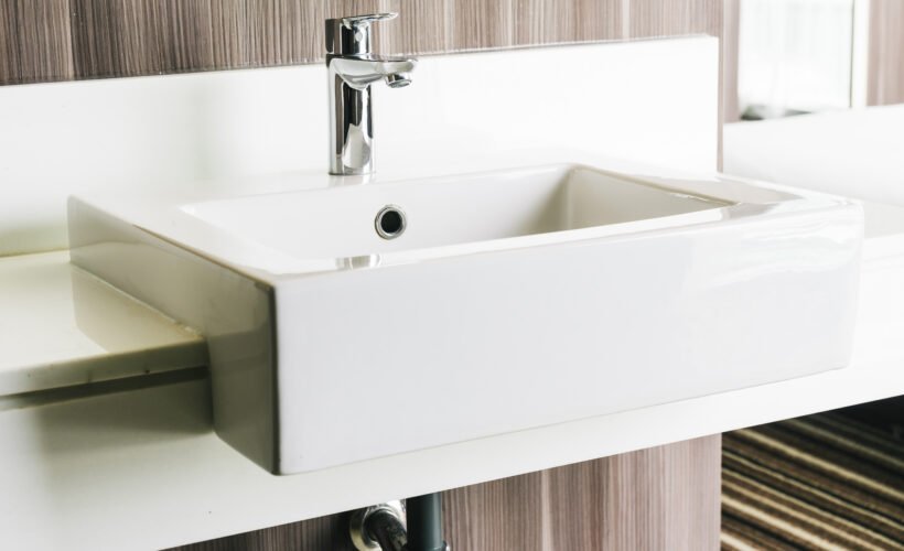 How to Choose the Right Wash Basin for Your Bathroom – A Complete Buyer’s Guide